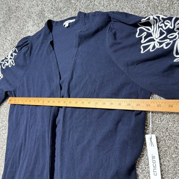 Chicos Womens Sz XXL Navy Open Front Cardigan/ Embroidered Floral Sleeves - Picture 5 of 11